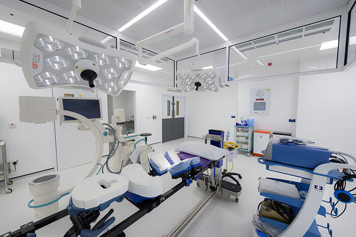 New-hall-hosptial_operating-theatre